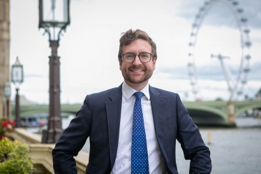 Alexander in front of the London eye